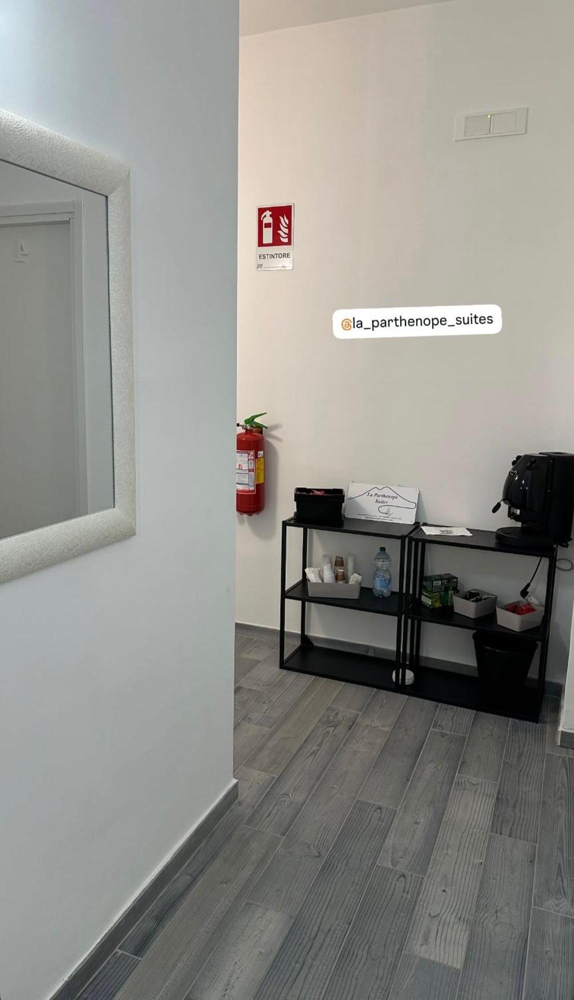 La Parthenope Suites Portici Exteriör bild